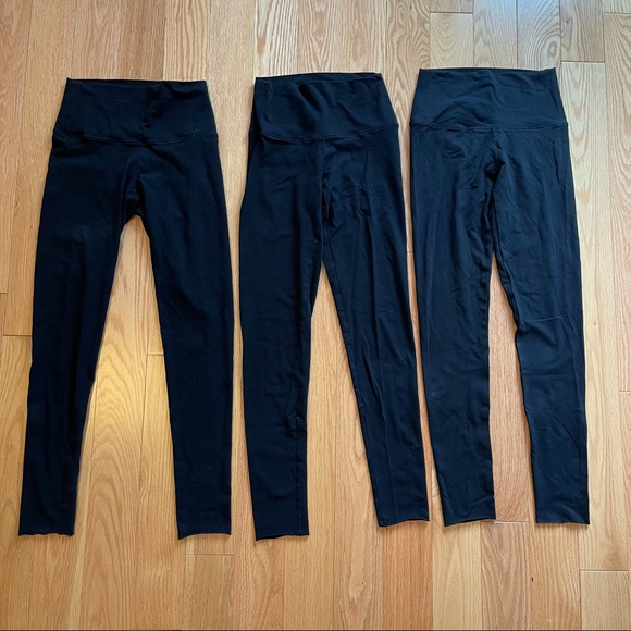 Aritzia leggings 3 pairs - Picture 2 of 4